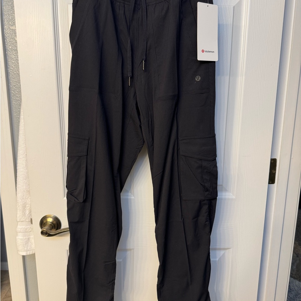 Lululemon Athletica Black Dance Studio Relaxed Fit MR Cargo Pant